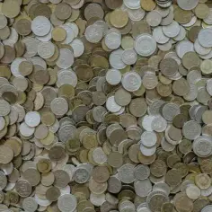 Ile zarabia pracownik do 26 roku życia? Poznaj zaskakujące fakty o wynagrodzeniach