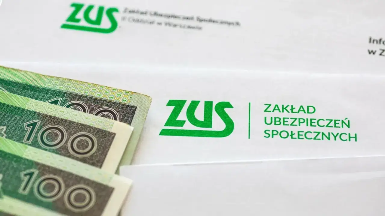 Pieniądze i dokumenty ZUS. Sprawdź, kiedy kierowca zawodowy może przejść na emeryturę i jakie warunki musi spełnić.