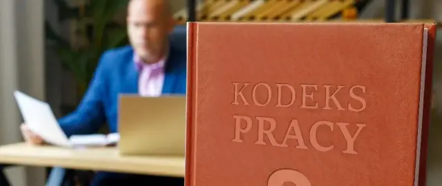 Kiedy uchwalono Kodeks pracy - data, historia i ewolucja prawa
